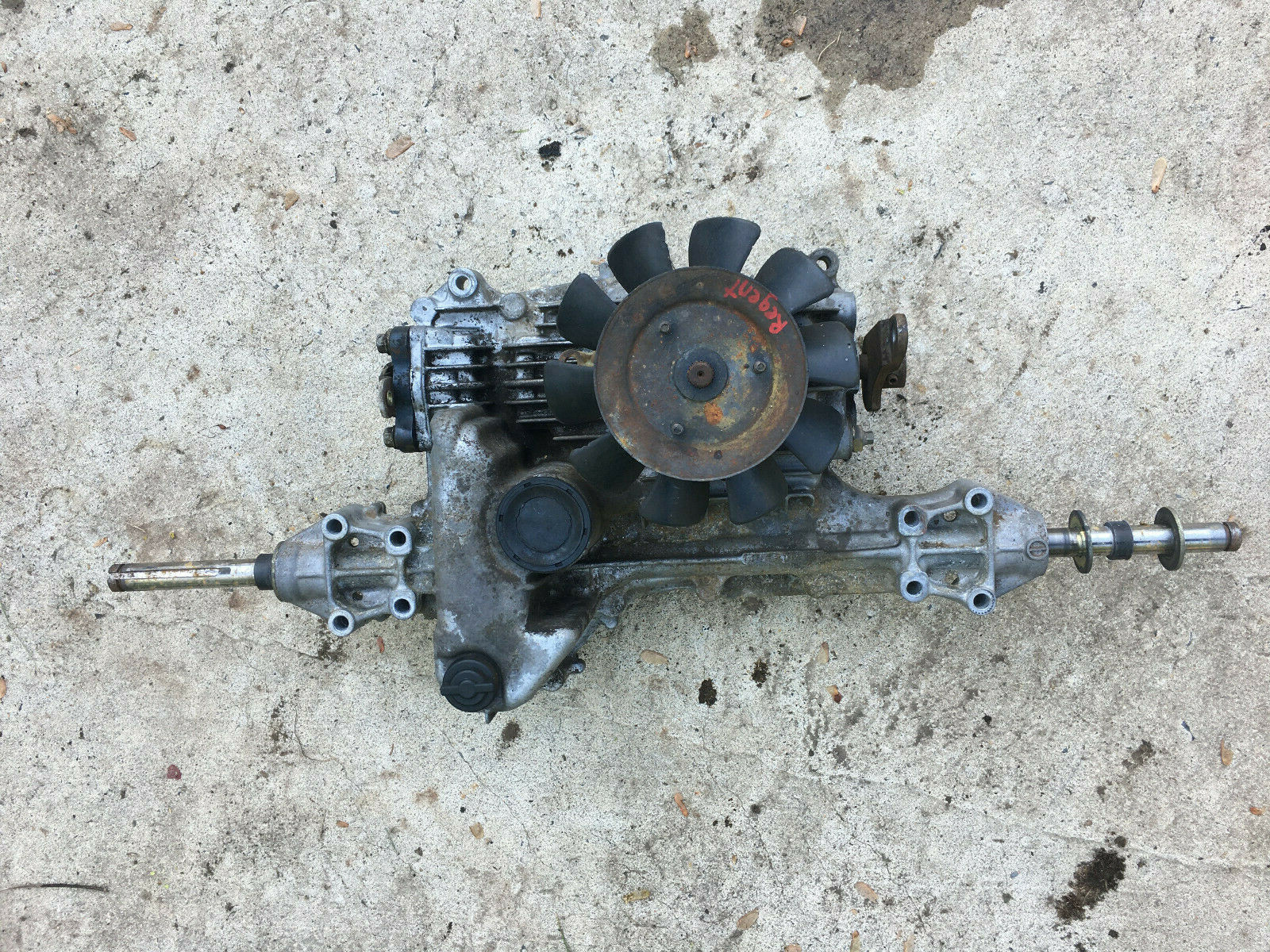 tam Simplicity Regent Transaxle Foot-Operated Hydrostatic Tuff