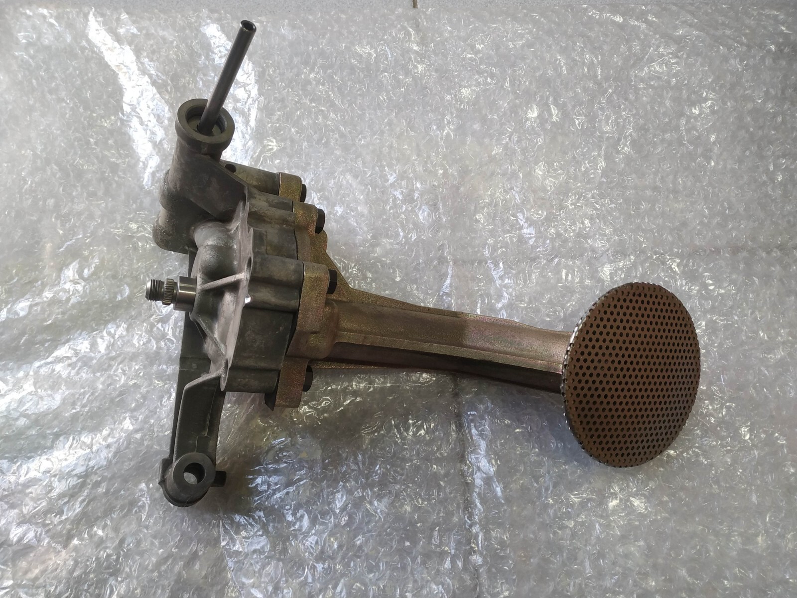 故宮 BMW F10 535d New Engine Oil Pump Assembly OEM 11417823009