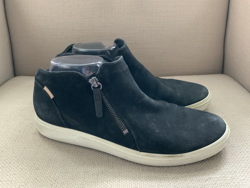 zip bootie sneaker