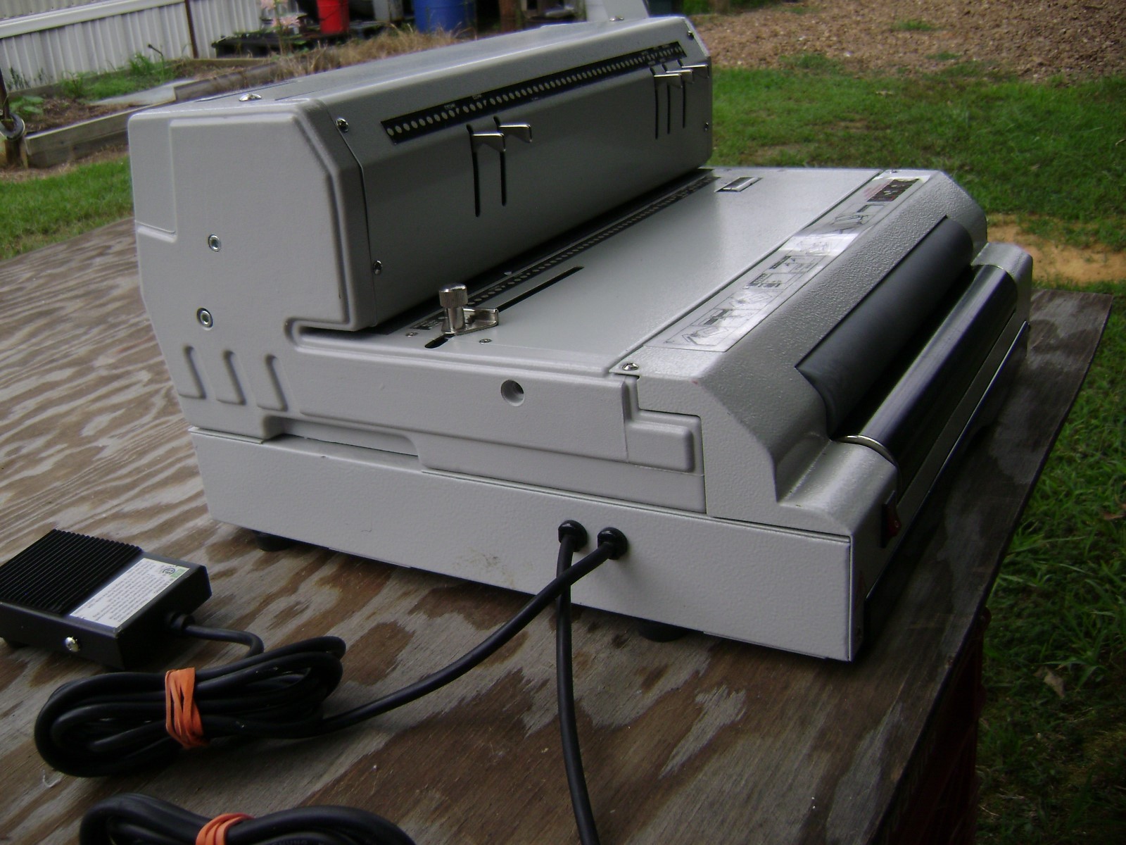 Akiles Coilmac ECI 41 Coil Binding Machine & Punch with Electric Inserter (Used)