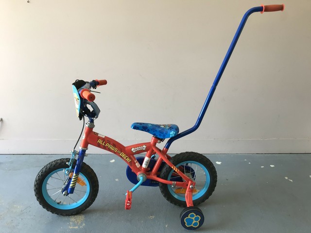 paw patrol 30cm bike with handle