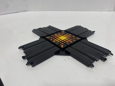 MATTEL 2-LANE 4-WAY 9'' COLLISION CROSSING ~ Sun Printing