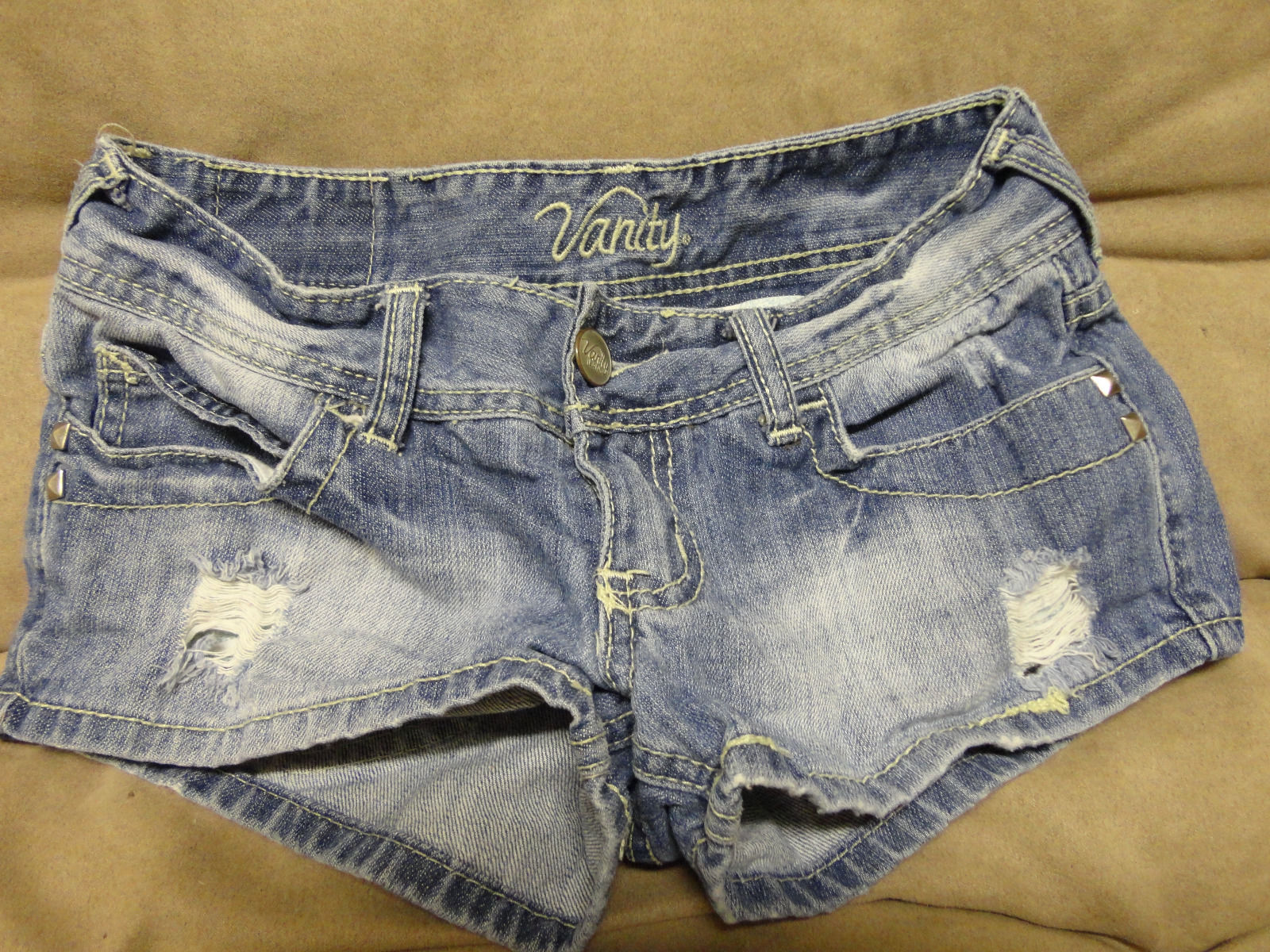 Juniors Solid Shorts for Women