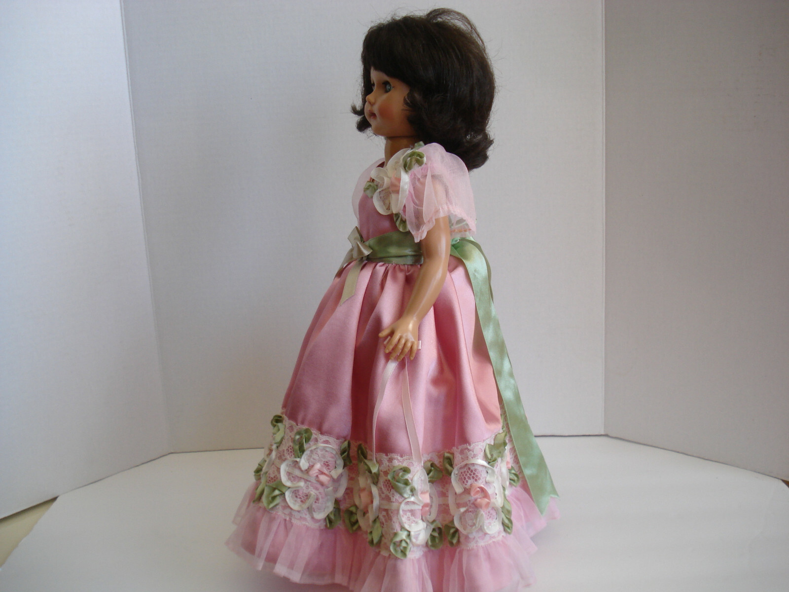1996 reproduction Effanbee Honey Walker Doll