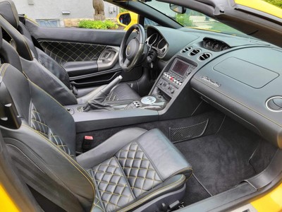 image 2 of interior