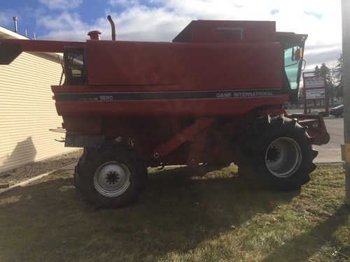 Case 1680 Combine, 4x4, Nice! Recent Service Inspection And Maintenance