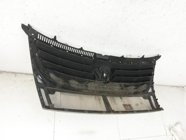 VW Touran 1T3 06-10 Frontgrill Kühlergrill Grill mit Emblem LD7S VW Touran 1T3 06-10 25.09.2009 1T0853651AE... Bild 6