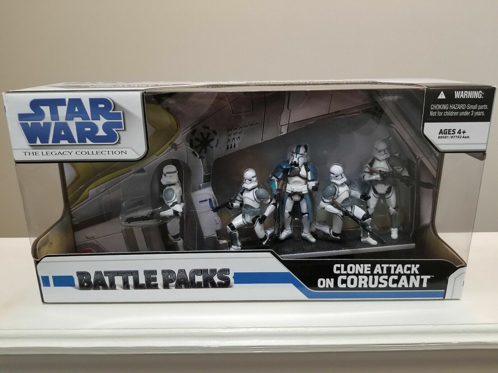 Star Wars Legacy Collection Clone Attack On Coruscant Battle