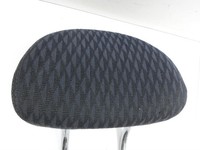 Mercedes W211 E200 02-06 Kopfstütze Rechts oder Links Hinten Mercedes W211 E200 02-06 27.02.2003 A2119701050 gebraucht Vorschau 2