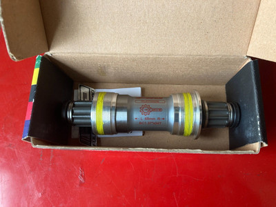 FSA (Full Speed Ahead) Platinum ISIS Drive Bottom Bracket 68 X 118mm - New - NOS
