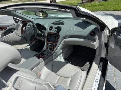 image 4 of interior