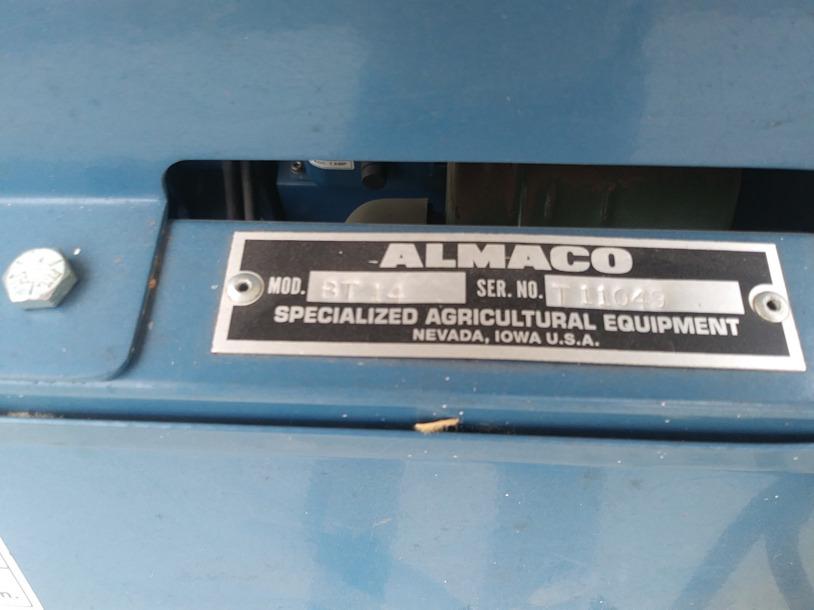 Almaco Small Portable Belt Thresher Model BT14