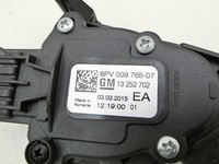 Opel Astra J 12-18 CDTi 2,0 121KW Gaswertgeber Gaspedal Opel Astra J 12-18 05.05.2015 13252702 6PV009765-07 gebraucht Vorschau 5