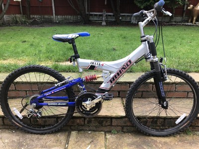 RHINO DELTA 4 MOUNTAIN BIKE - Great Condition Hardly Used