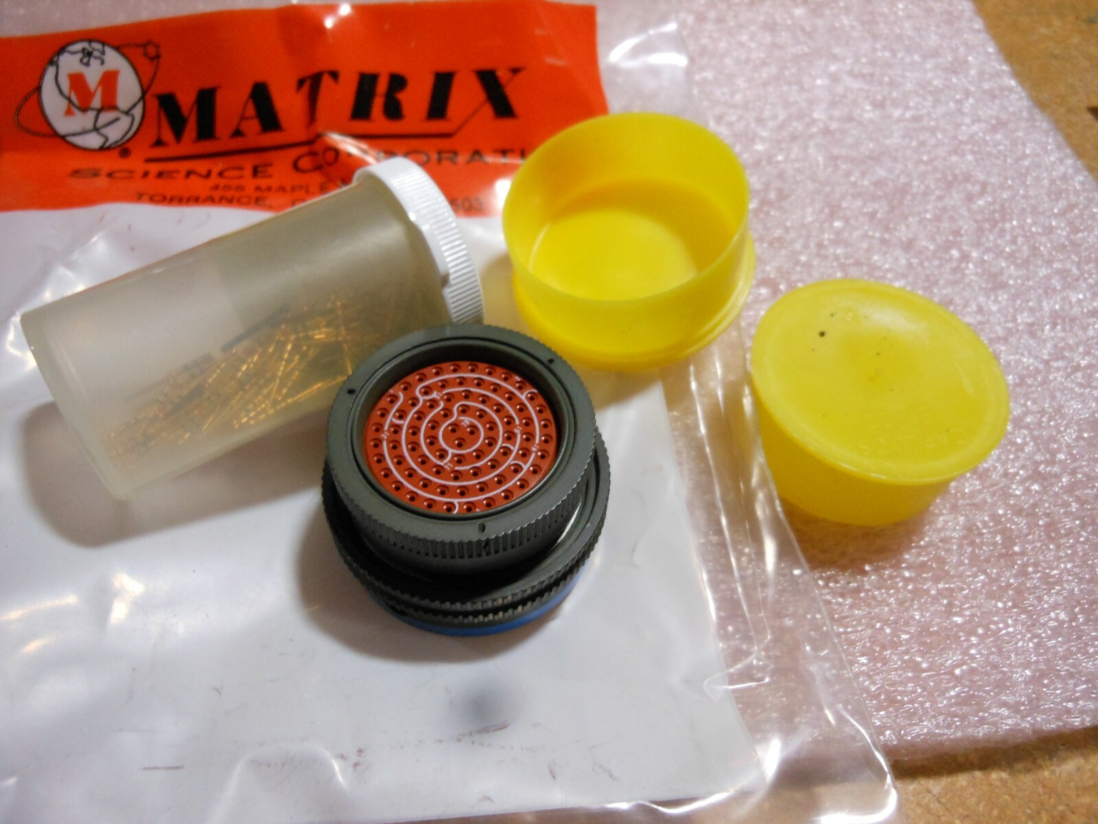 MATRIX CONN. W/CONTACTS MS27473E20B35PD NSN: 5935-01-093-0763 MB926T20B35P-189