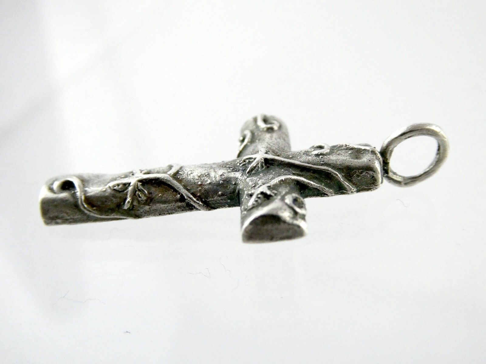 Kevin N Anna Studio Sterling Silver Vines Cross Pendant 925 4.1g 1.5 Inch Length