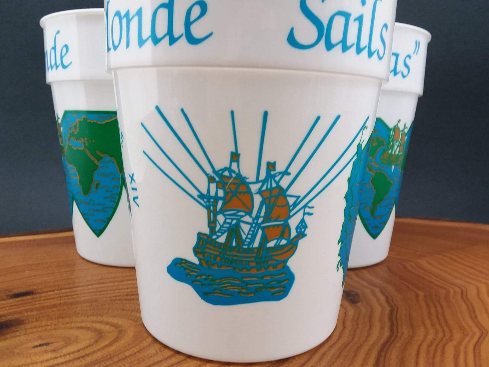 VTG Krewe du Monde LaPlace Louisanna Jaycees Lions Club Cups 1987 Mardi Gras (4)