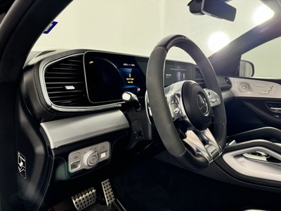 image 4 of interior