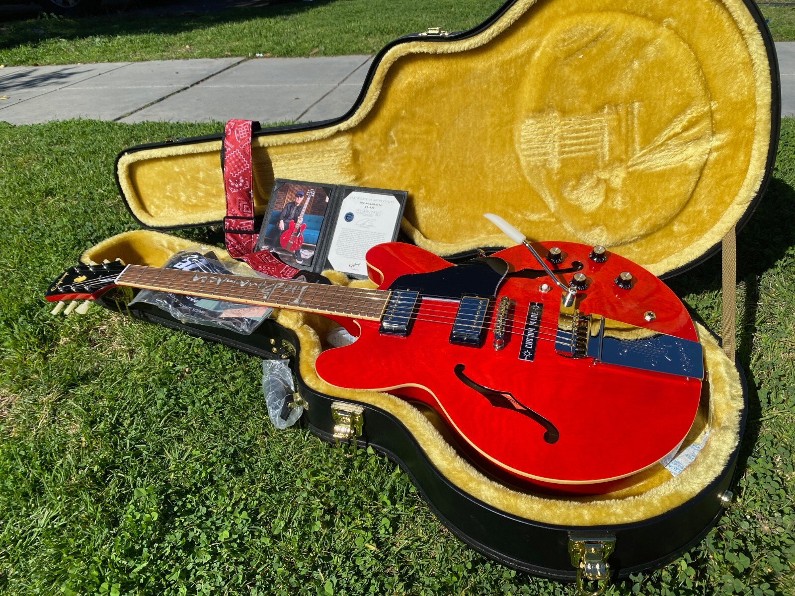 エピフォン Epiphone Joe Bonamassa 1962 ES-335 Jazz Guitar Today Review: Epiphone Joe Bonamassa 1962 ES-335