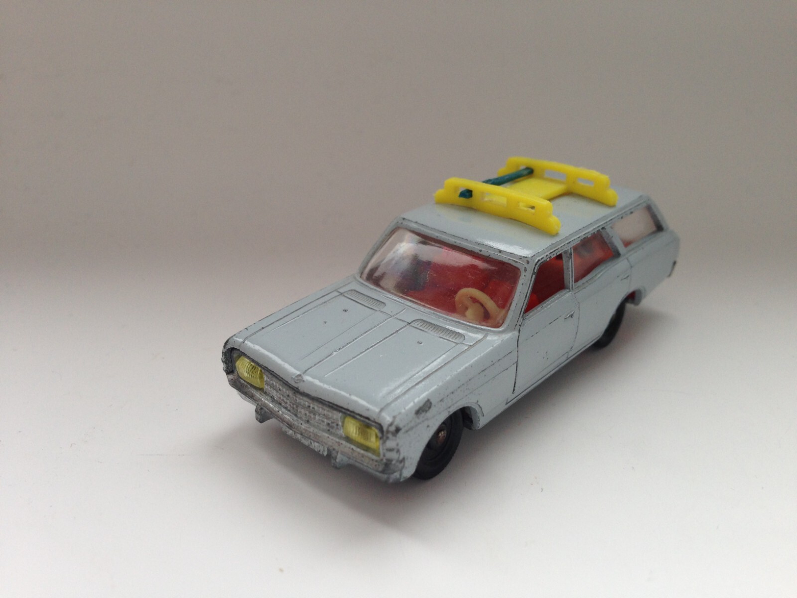 Alter Siku V 272 V-Serie- Opel Rekord Caravan Kombi V 271