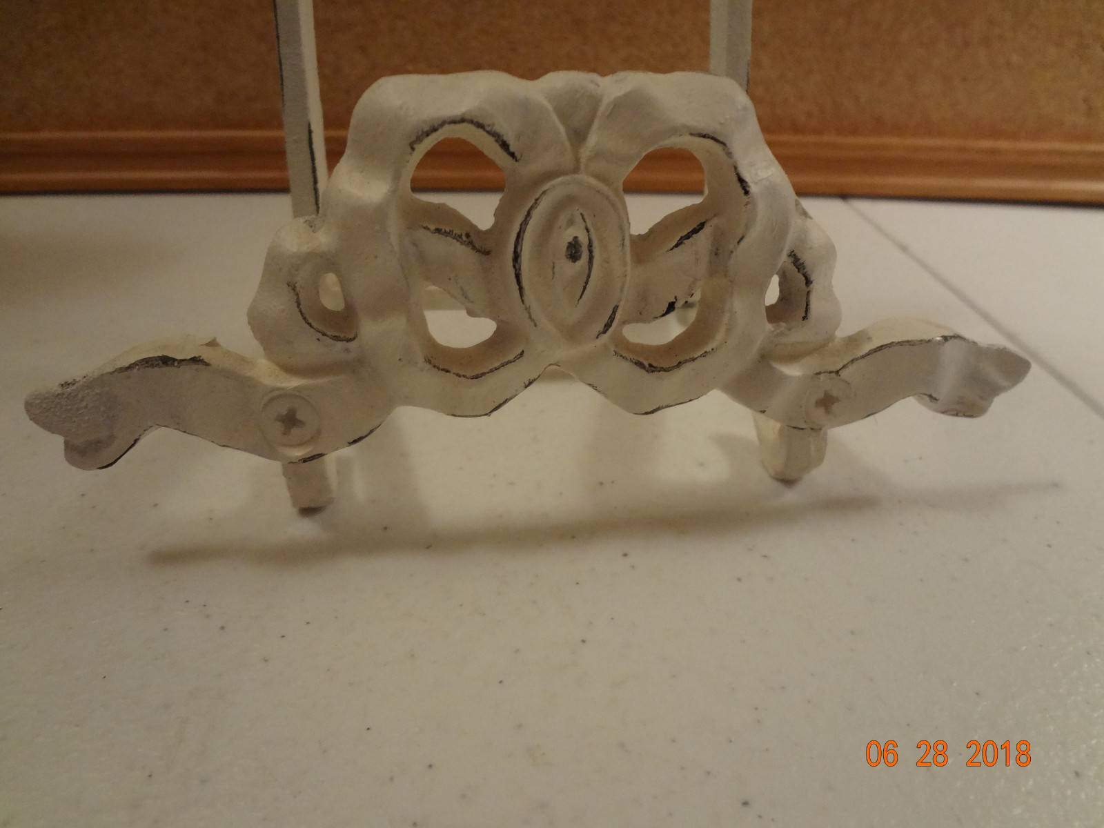 Distressed Metal Decorative Picture Stand Easel Recipe Holder