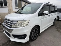 Honda Stepwagon 2.0 RK5 Spada Z Auto 7 Seater Facelift MPV (H19)