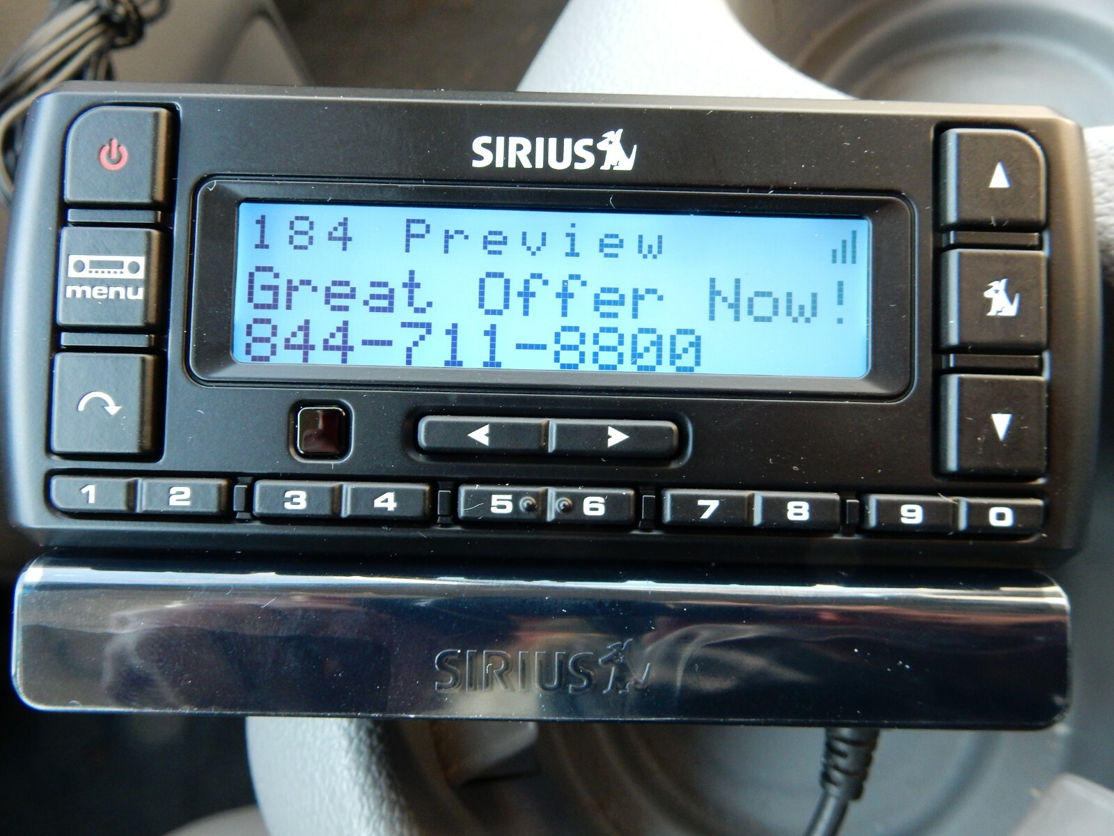New Sirius XM Stratus 5 Satellite radio with vehicle kit