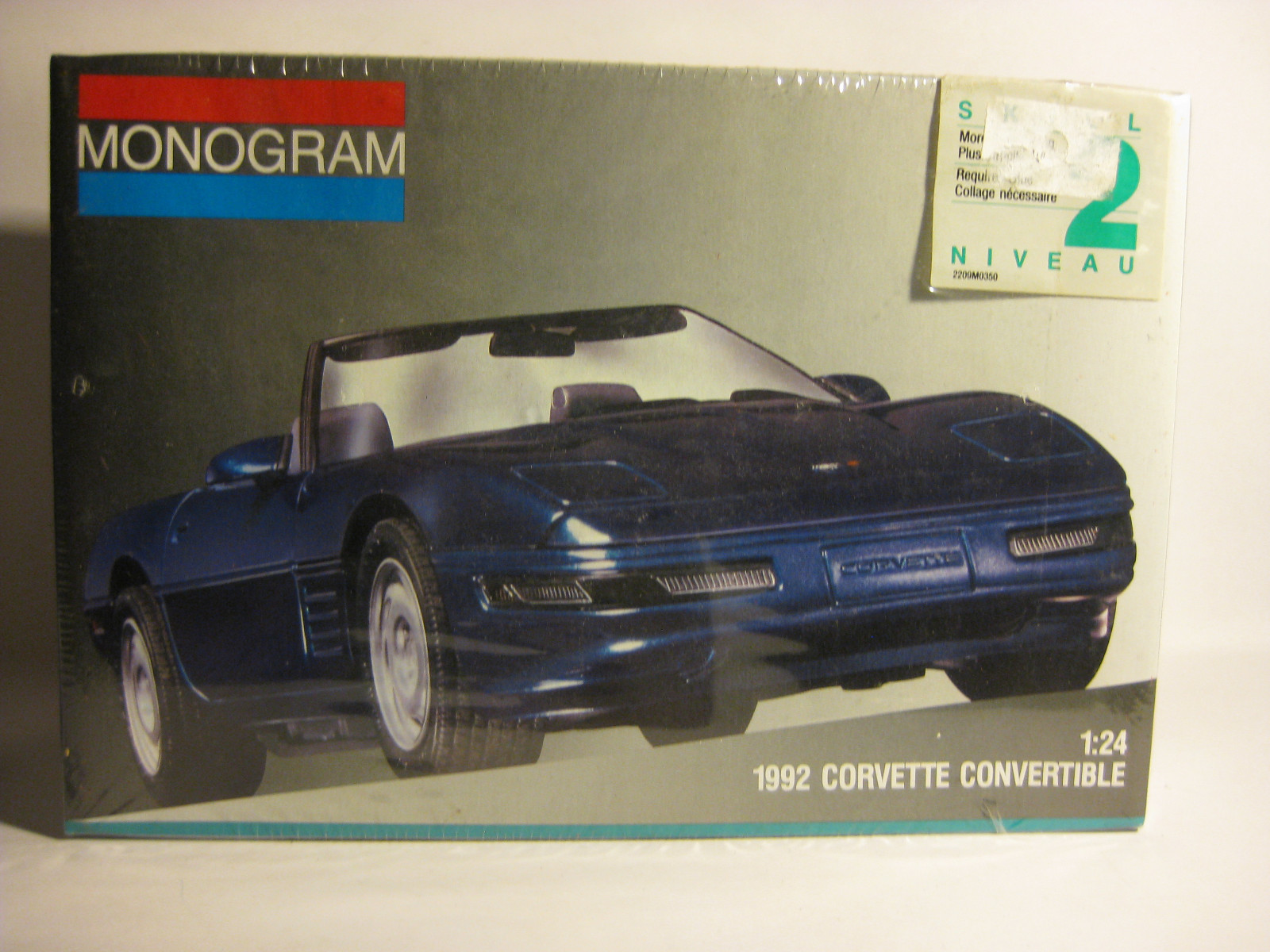 Monogram 1992 Corvette Convertible skill level 2 Factory Sealed 1/25 scale