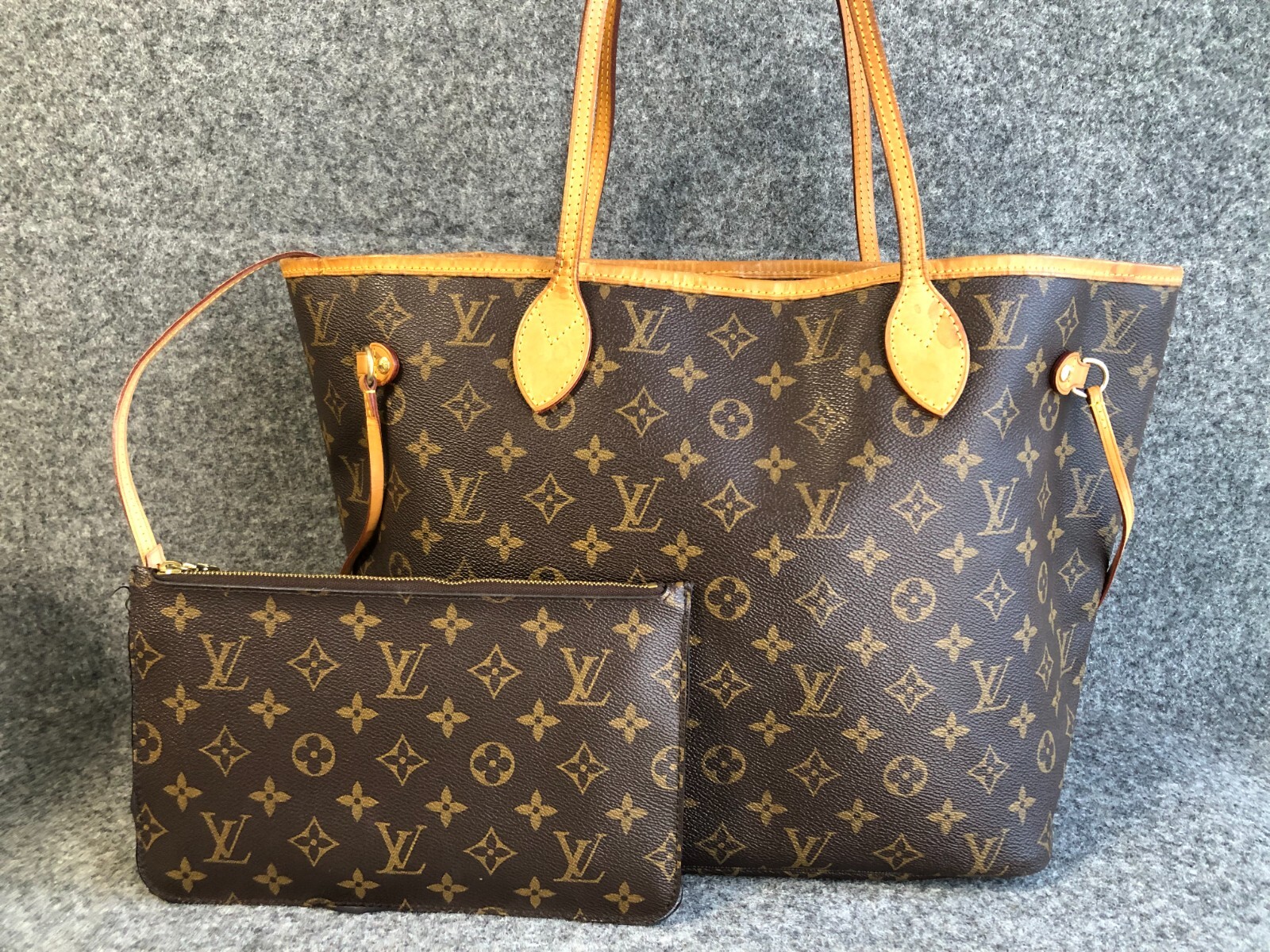 Authentic Louis Vuitton Neverfull MM Monogram Tote Bag With Authentic Louis Vuitton Neverfull MM Monogram Tote Bag With