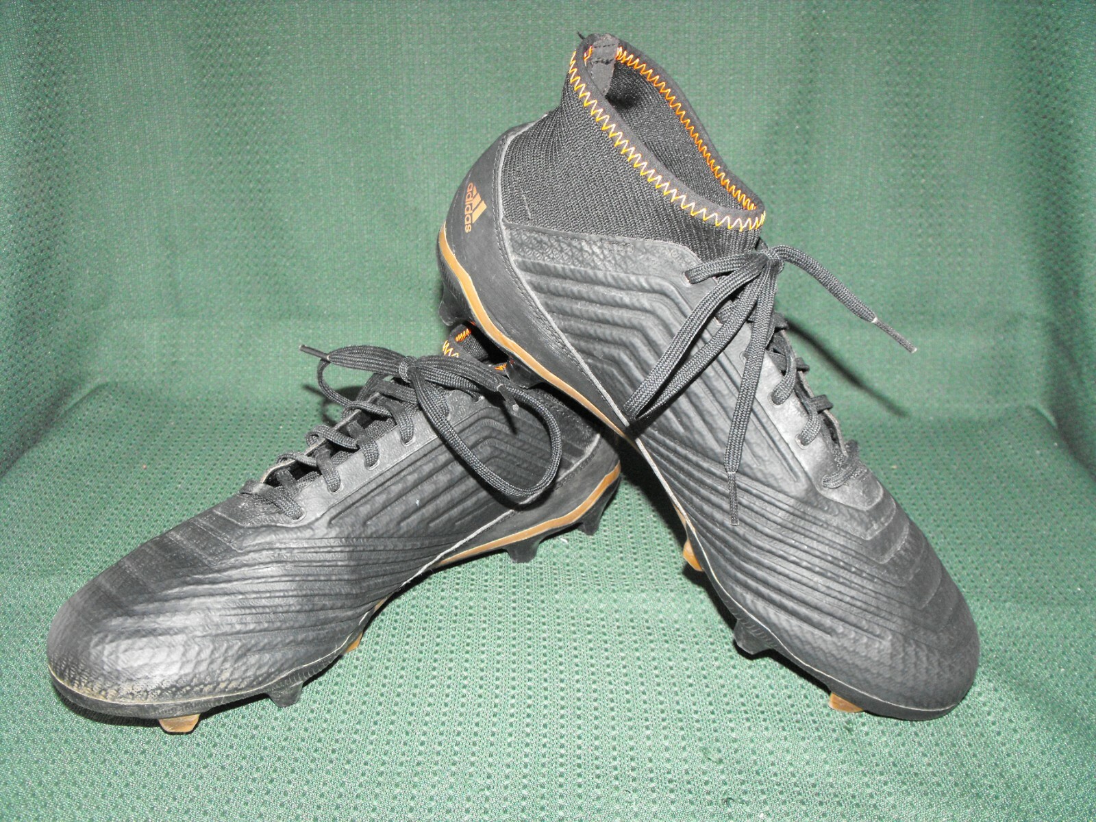 mens soccer cleats size 10.5