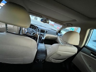 image 3 of interior
