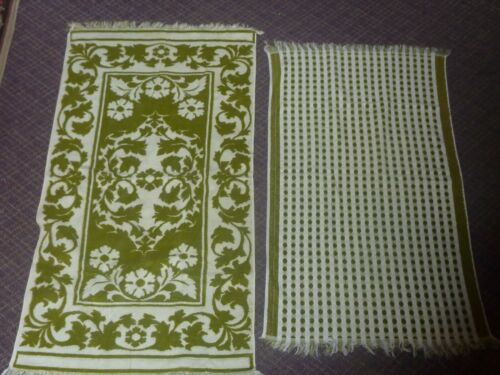 Vintage Bath Towels Lot of 2 Green Patterns Floral/Checkered 1960s/70s Retro A4