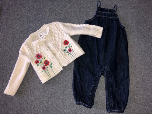 Jean Baby Gap Floral - Neuf Avec étiquette, Taille 6-12 Mois