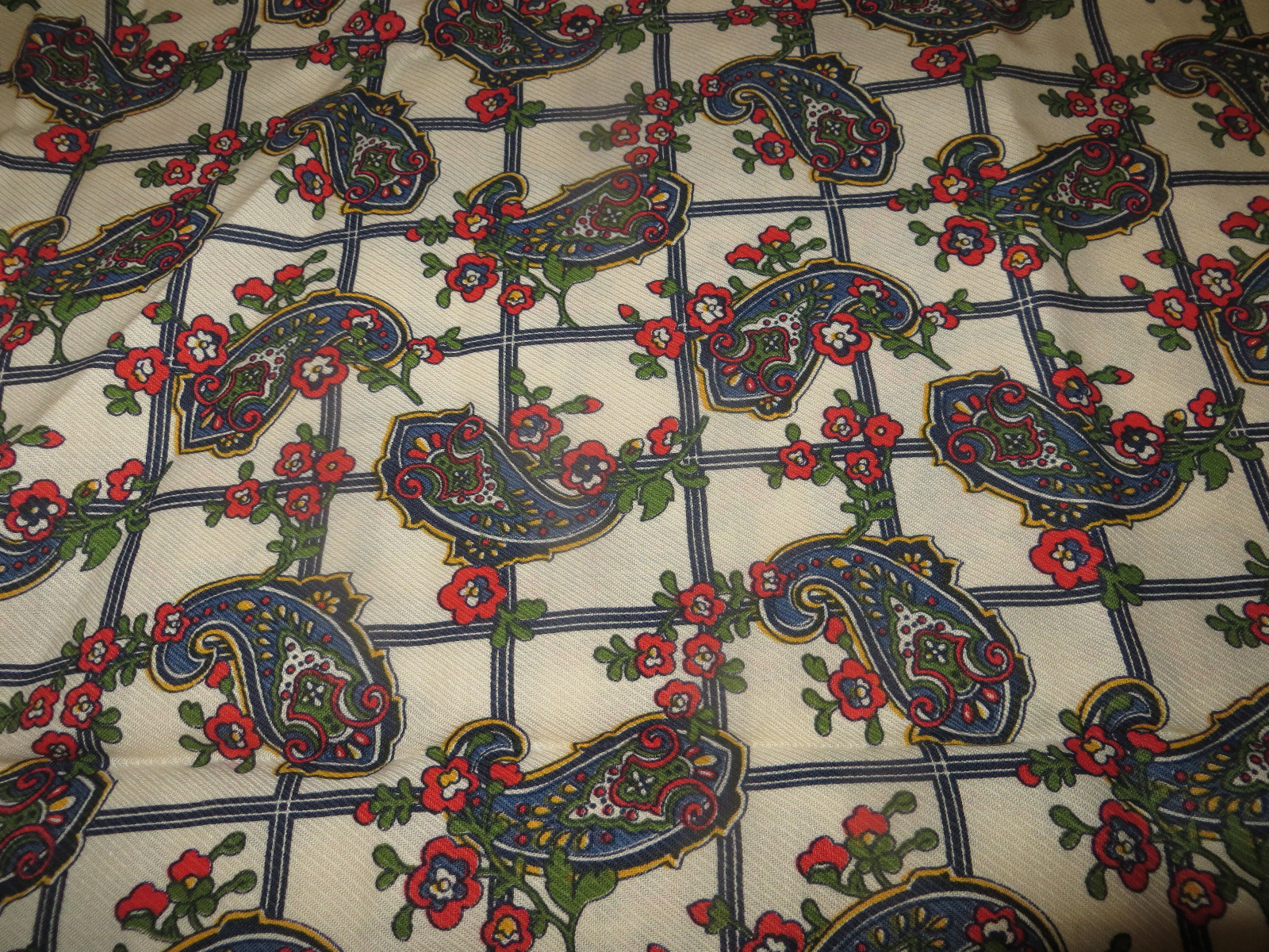 Vintage Paisley Fabric - 45