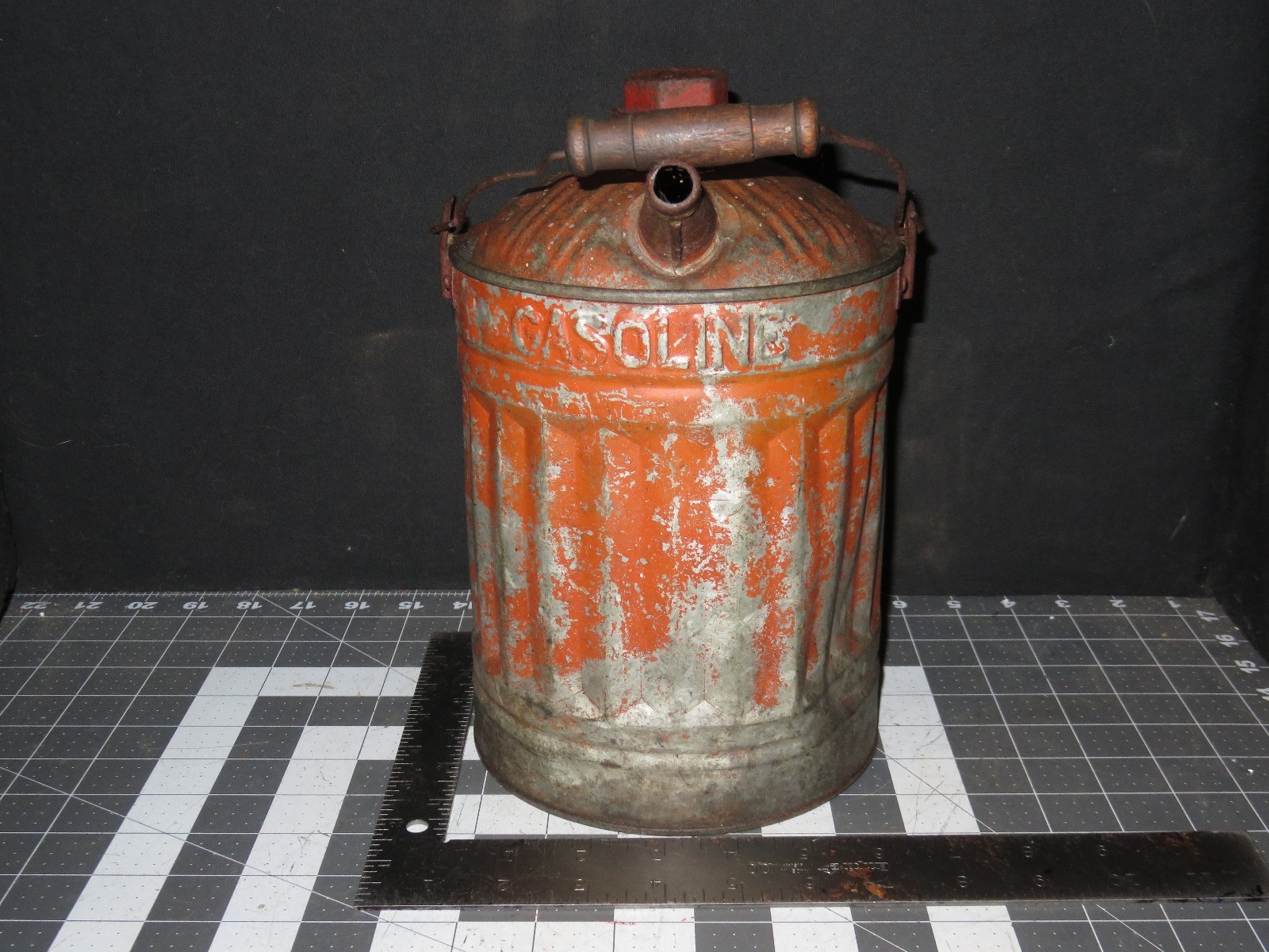 Hibbard Red Antique Vintage Embossed Metal 1 Gallon Gasoline Can