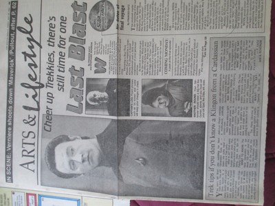 10 RARE VINTAGE STAR TREK NEWSPAPER CLIPPINGS 1994-1999