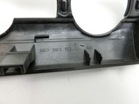 Skoda Octavia 17-20 Break Blende Innen Einbaurahmen für Bedienteil Skoda Octavia 17-20 09.11.2017 5E0863152E gebraucht Vorschau 5
