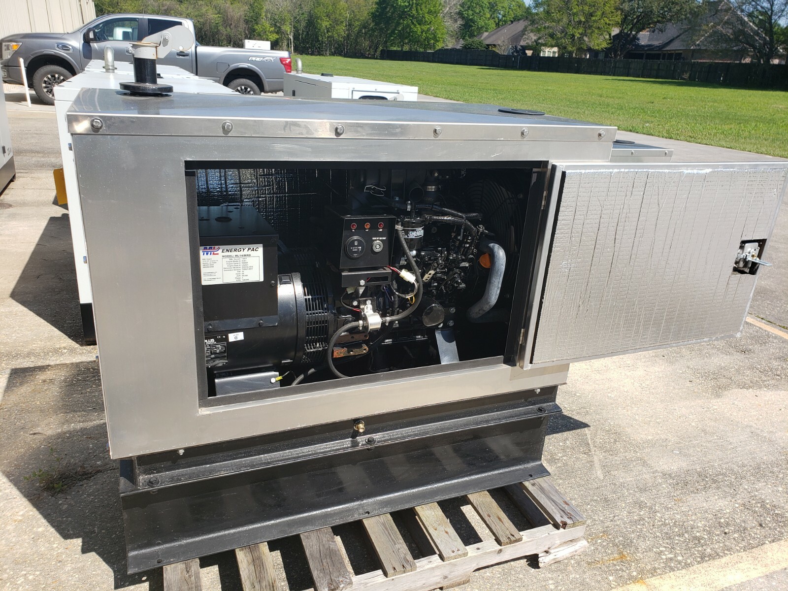 14KW ISUZU Diesel Generator Enclosed with Sub Base Fuel Tank