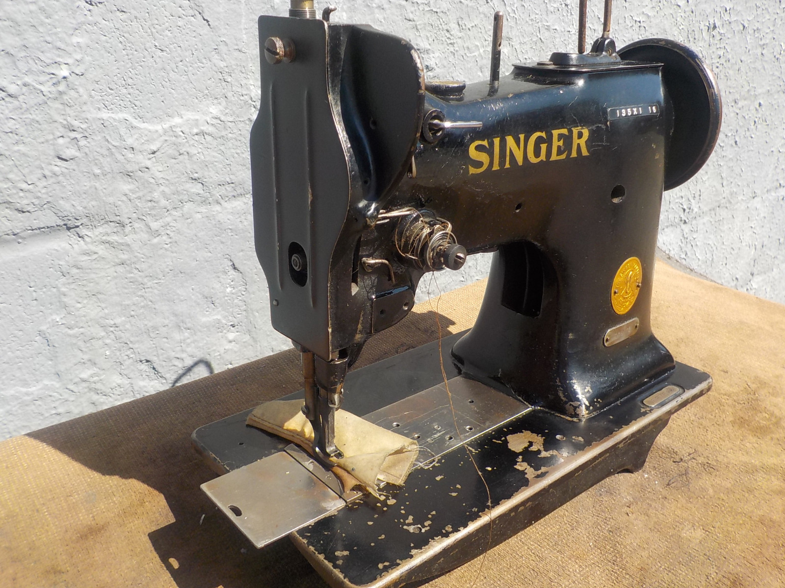 Industrial Sewing Machine Model Singer 108W1 single walking foot- Light Leather