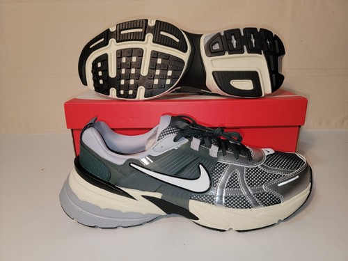 シューズ・サンダルその他 Nike V2K Run Men's Shoes HJ4497-300 セール】V2K RUN HJ4497-300（スニーカー）｜NIKE（ナイキ）の