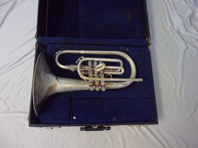 QUALITY! KING 1120 USA SILVER MARCHING MELLOPHONE + CASE