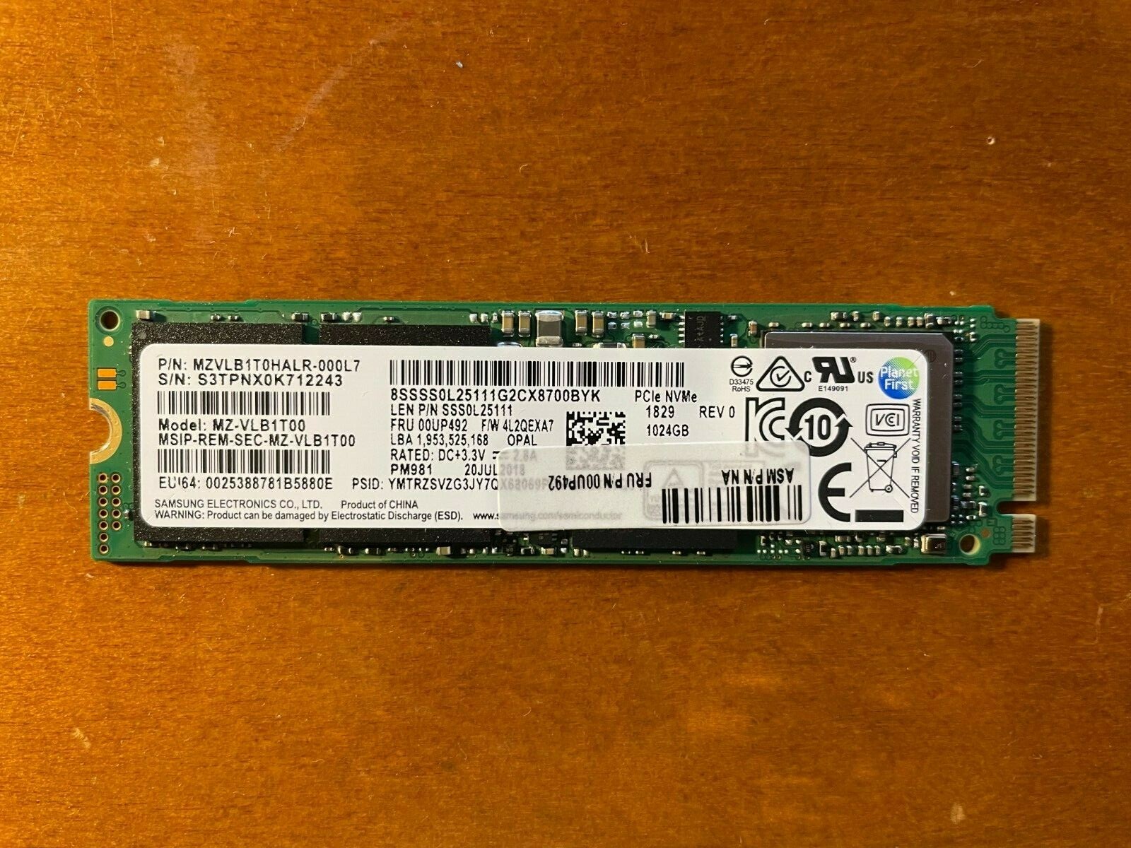 SAMSUNG - ☆SAMSUNG MZVLB1T0HALR M.2 NVMe 1TB PM981 Samsung PM981 1TB M.2 2280 PCIe Gen3 x4 NVMe Solid State