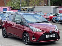 2018 Toyota Yaris VVT-I BI-TONE 5-Door Hybrid