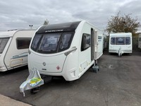 Sterling Continental 645 Twin Axle Rear Washroom Transverse Island Bed