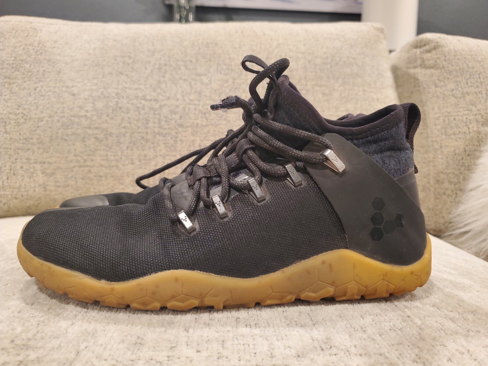 VivoBarefoot Womens Magna Trail Shoes Black Sports Outdoors Warm  Lightweight: купить с доставкой из США, цена 11 758 руб - (304409130193)