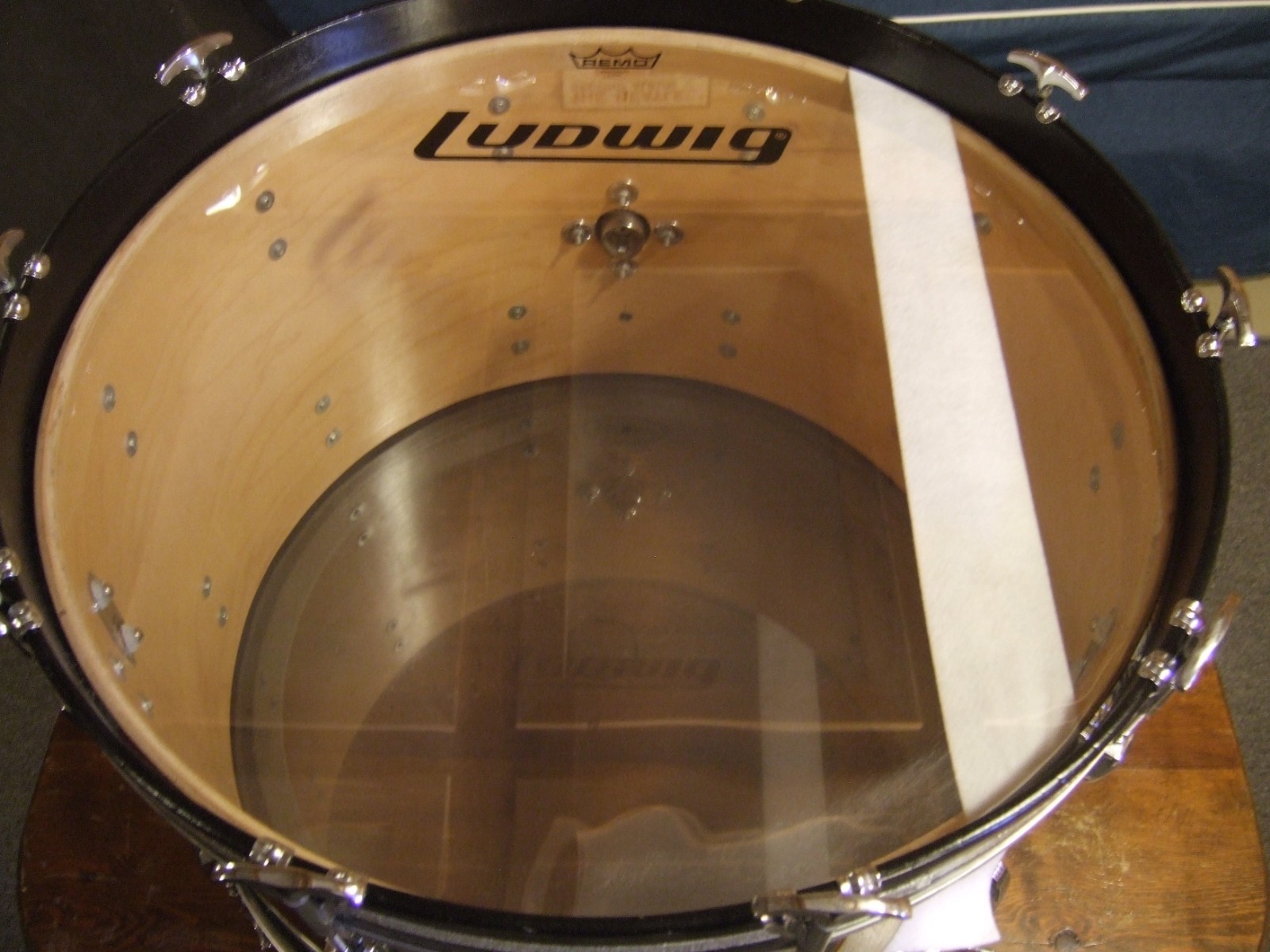 Ludwig Classic Maple late 70s Black Cortex Bass Drum, 14x24 MINT with case