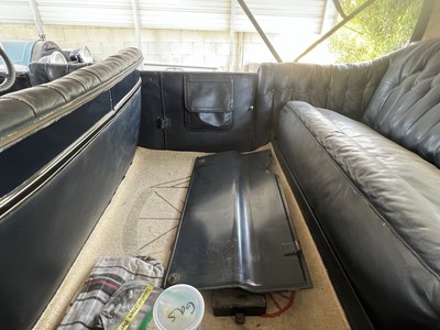 image 4 of interior