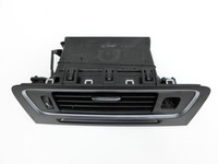 Volvo V60 I 155 10-13 Luftdusche Luftdüse Mitte Volvo V60 I 155 10-13 29.09.2014 30791699 7330-000 gebraucht Vorschau 2