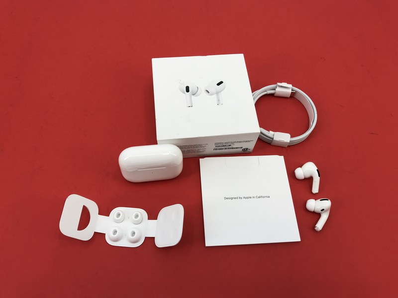 Genuine Apple Airpods Pro Wireless Headphones w/ Wireless Charging Case #U6850