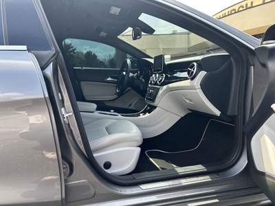 image 7 of interior